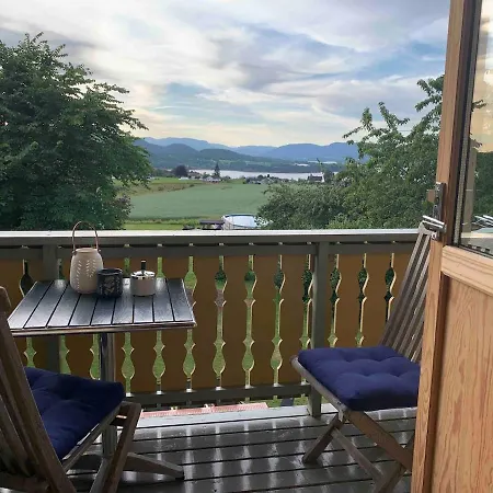 بيت للعطل Stort Hus Pa Fen I I Rolige Omgivelser *
