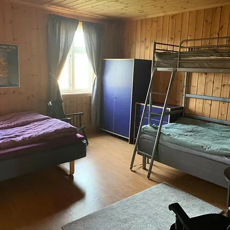 Stort Hus Pa Fen I I Rolige Omgivelser Ulefoss